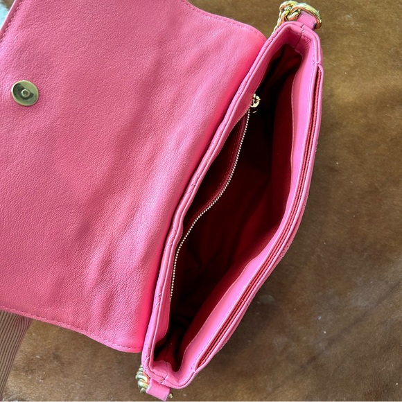 Marc Jacobs Classic Quilted Single Shoulder Bag - Picture 8 of 11